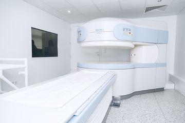 Магнитно-резонансный томограф